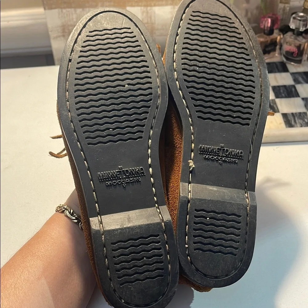 Minnetonka Leather Tan Moccasins with Beaded Accents - Picture 12 of 12